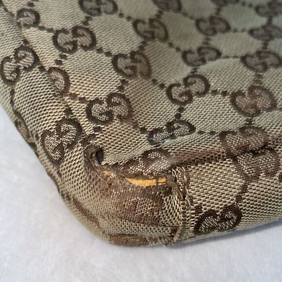 Authentic GUCCI GG Logo Crossbody Brown - Picture 13 of 15